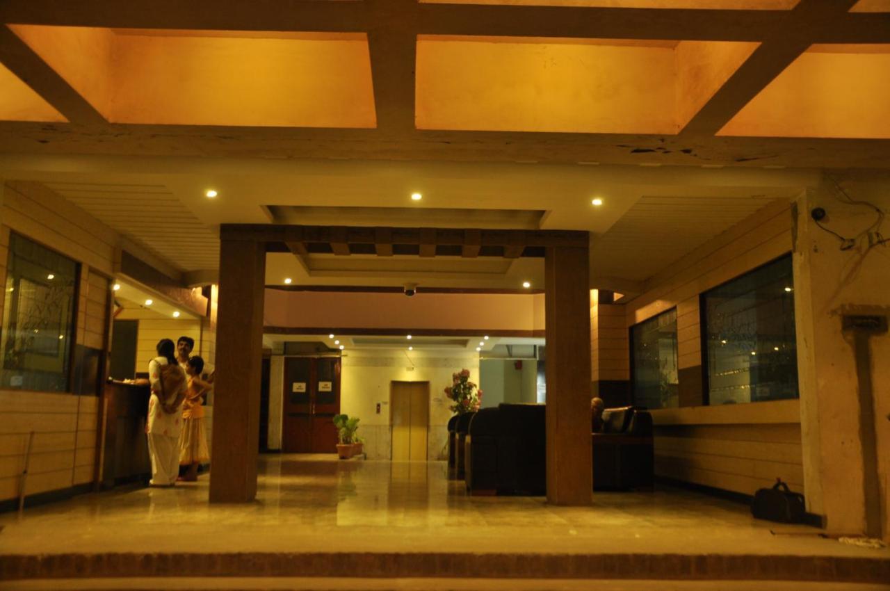Hotel Pams Mayiladuthurai Exterior foto